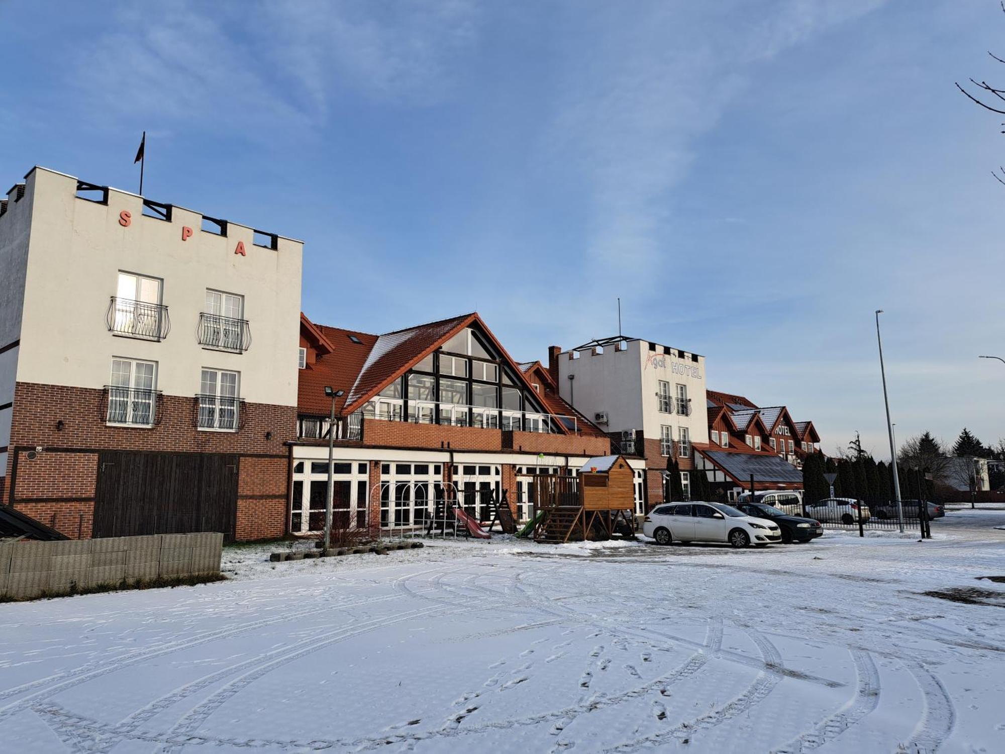 Hotel Agat & Spa ビィドゴシュチュ エクステリア 写真