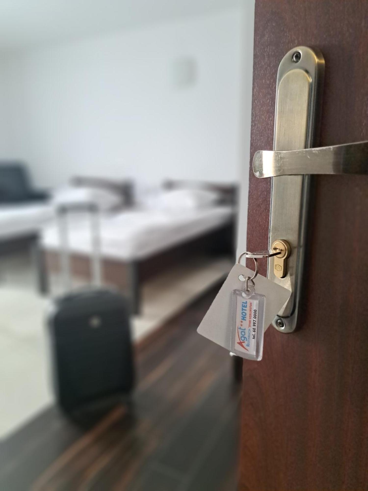 Hotel Agat & Spa ビィドゴシュチュ エクステリア 写真